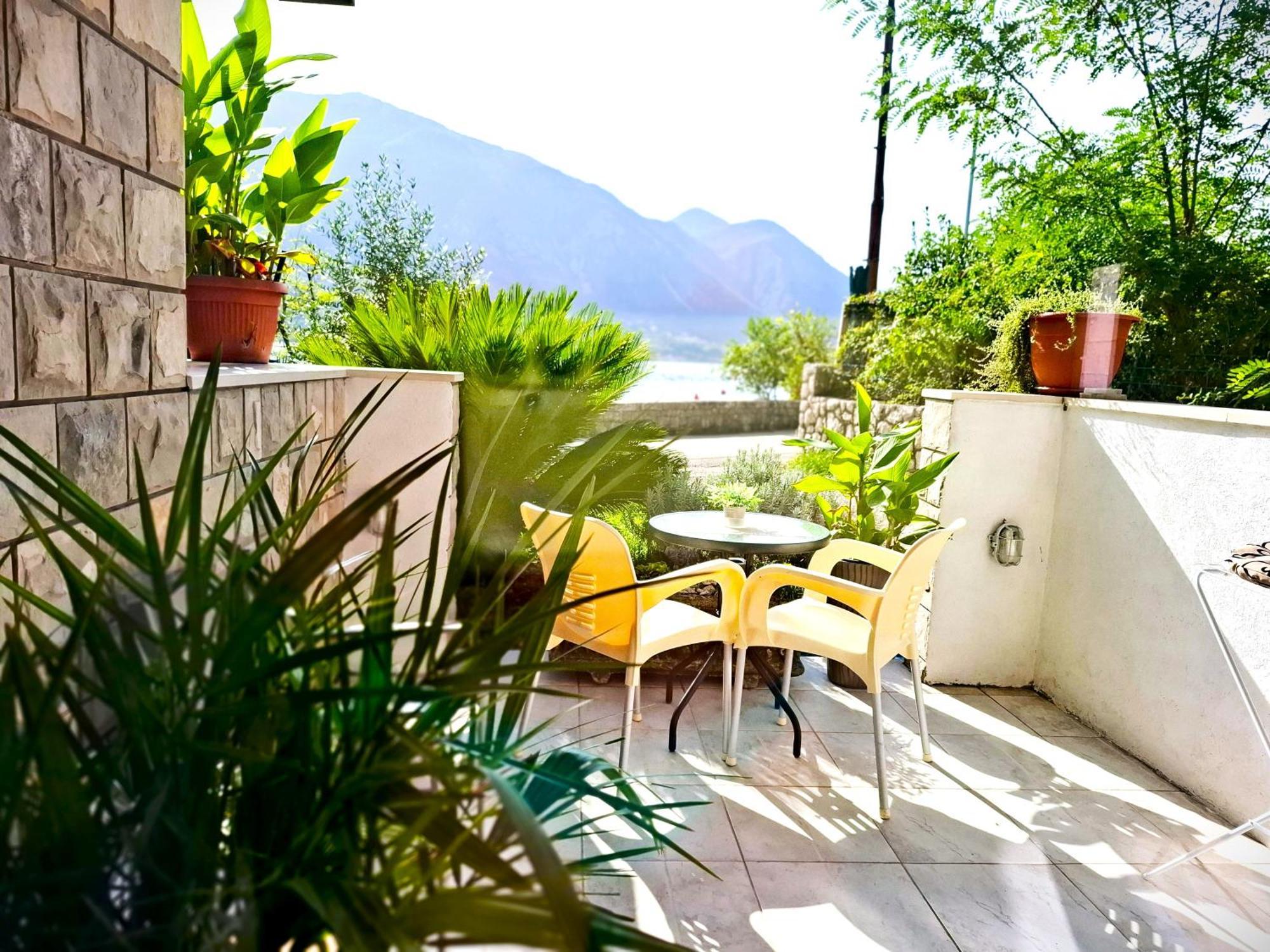 Kadena Apartments Котор Екстер'єр фото